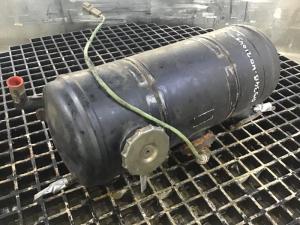 Liebherr Ausgleichsbehälter